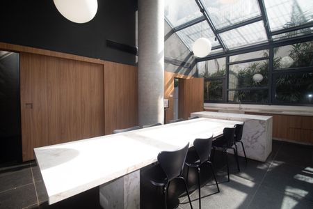 Apartamento à venda com 65m², 1 quarto e 2 vagas