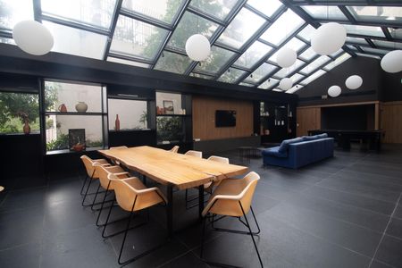 Apartamento à venda com 65m², 1 quarto e 2 vagas