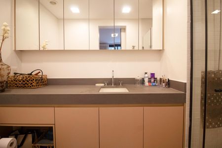 Apartamento à venda com 65m², 1 quarto e 2 vagas
