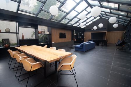 Apartamento à venda com 65m², 1 quarto e 2 vagas