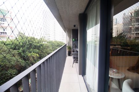 Apartamento à venda com 65m², 1 quarto e 2 vagas