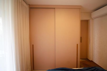 Apartamento à venda com 65m², 1 quarto e 2 vagas