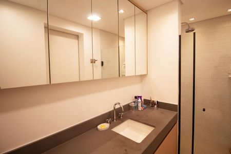 Apartamento à venda com 65m², 1 quarto e 2 vagas