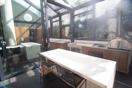 Apartamento à venda com 65m², 1 quarto e 2 vagas