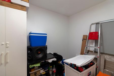 Casa à venda com 180m², 3 quartos e 3 vagasQuarto de Serviço