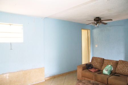 Casa para alugar com 120m², 2 quartos e 2 vagasSala 