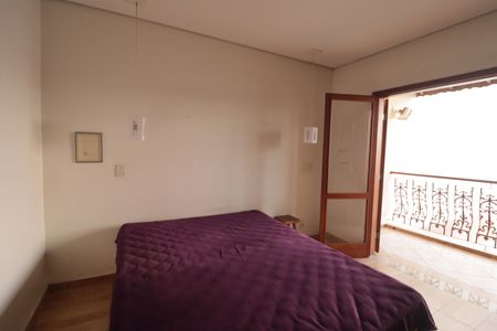 Casa à venda com 210m², 3 quartos e 2 vagas Casa à venda com 210m², 3 quartos e 2 vagasSuíte 3