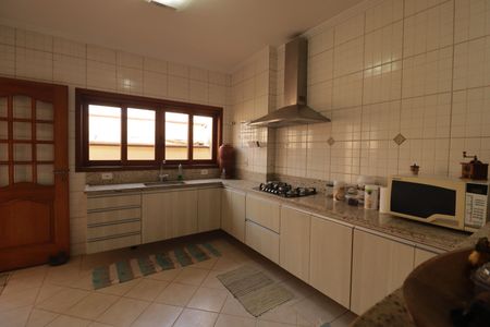 Casa à venda com 210m², 3 quartos e 2 vagas Casa à venda com 210m², 3 quartos e 2 vagasCozinha