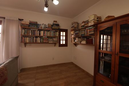 Casa à venda com 210m², 3 quartos e 2 vagas Casa à venda com 210m², 3 quartos e 2 vagasSala