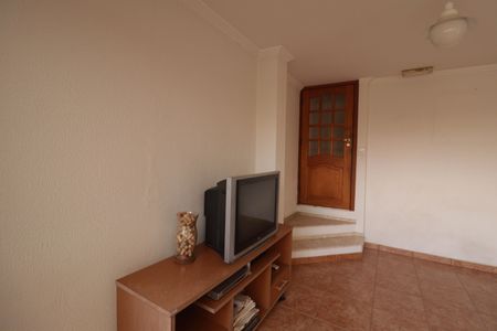 Casa à venda com 210m², 3 quartos e 2 vagas Casa à venda com 210m², 3 quartos e 2 vagasÁrea comum - Churrasqueira