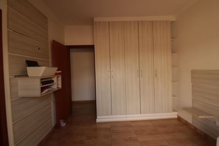 Casa à venda com 210m², 3 quartos e 2 vagas Casa à venda com 210m², 3 quartos e 2 vagasSuíte 1