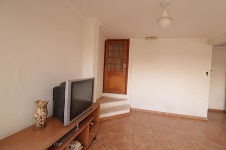 Casa à venda com 210m², 3 quartos e 2 vagas Casa à venda com 210m², 3 quartos e 2 vagasÁrea comum - Churrasqueira