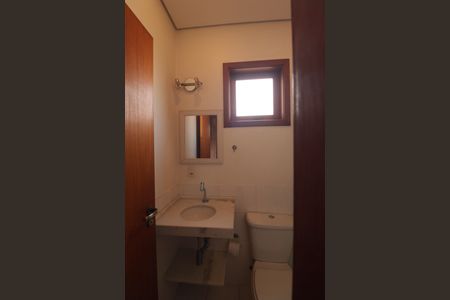 Casa à venda com 210m², 3 quartos e 2 vagas Casa à venda com 210m², 3 quartos e 2 vagasBanheiro da Suíte 2