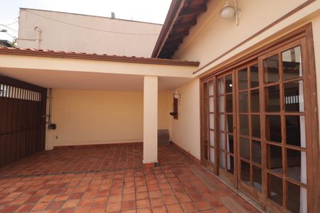 Casa à venda com 210m², 3 quartos e 2 vagas Casa à venda com 210m², 3 quartos e 2 vagasGaragem