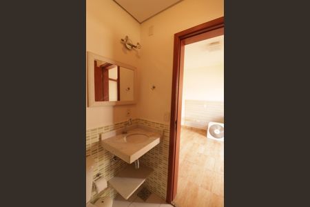 Casa à venda com 210m², 3 quartos e 2 vagas Casa à venda com 210m², 3 quartos e 2 vagasBanheiro da Suíte 1