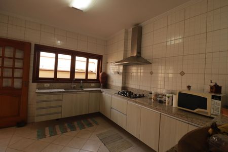 Casa à venda com 210m², 3 quartos e 2 vagas Casa à venda com 210m², 3 quartos e 2 vagasCozinha