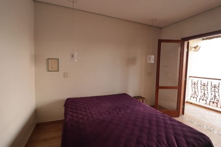 Casa à venda com 210m², 3 quartos e 2 vagas Casa à venda com 210m², 3 quartos e 2 vagasSuíte 3