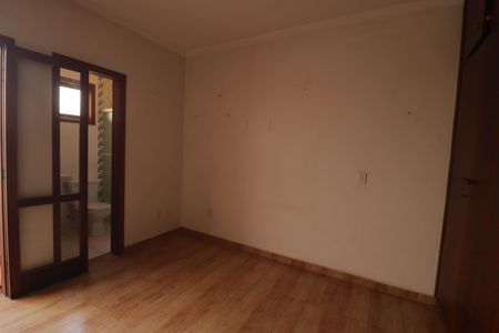 Casa à venda com 210m², 3 quartos e 2 vagas Casa à venda com 210m², 3 quartos e 2 vagasSuíte 2