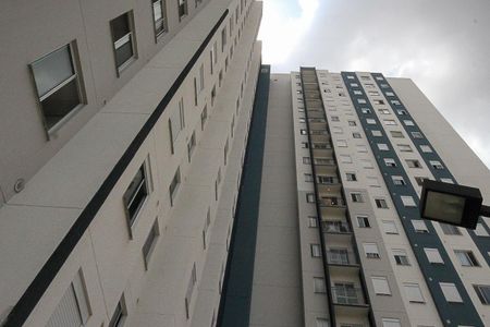 Apartamento à venda com 27m², 1 quarto e sem vaga Apartamento à venda com 27m², 1 quarto e sem vagaFachada