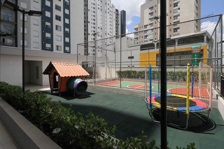 Apartamento à venda com 27m², 1 quarto e sem vaga Apartamento à venda com 27m², 1 quarto e sem vagaÁrea comum - Playground