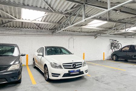 Apartamento à venda com 90m², 2 quartos e 1 vagaVaga