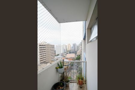 Apartamento à venda com 90m², 2 quartos e 1 vagaVaranda