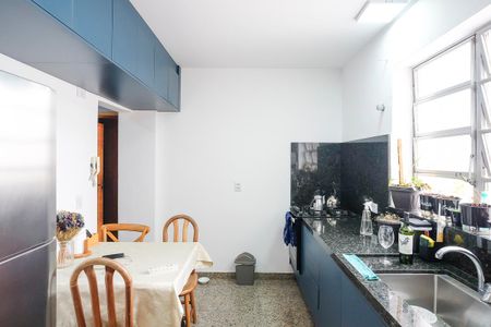 Apartamento à venda com 90m², 2 quartos e 1 vagaCozinha
