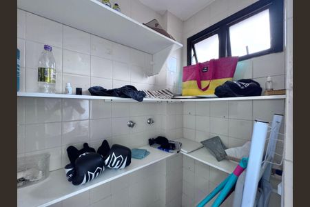 Apartamento à venda com 72m², 2 quartos e 1 vagaBanheiro de Serviço