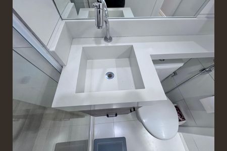 Apartamento à venda com 72m², 2 quartos e 1 vagaBanheiro Social