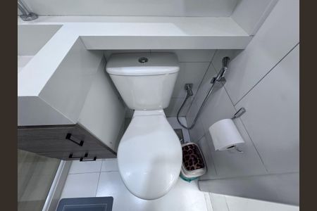 Apartamento à venda com 72m², 2 quartos e 1 vagaBanheiro Social