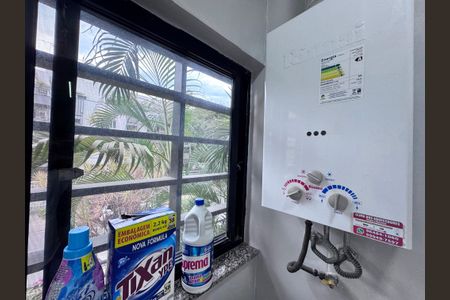 Apartamento à venda com 72m², 2 quartos e 1 vagaÁrea de Serviço