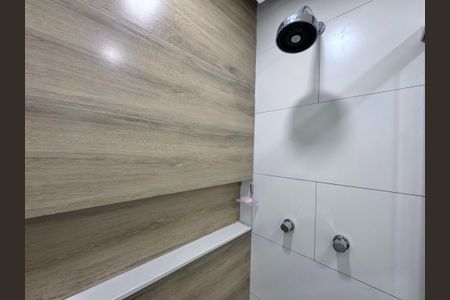 Apartamento à venda com 72m², 2 quartos e 1 vagaBanheiro Social