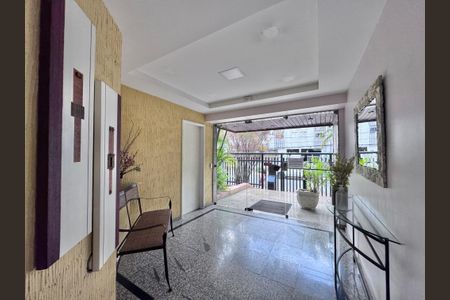 Apartamento à venda com 72m², 2 quartos e 1 vagaÁrea comum