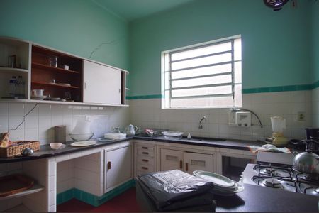 Casa à venda com 380m², 5 quartos e 5 vagasCozinha