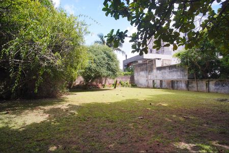 Casa à venda com 380m², 5 quartos e 5 vagasQuintal