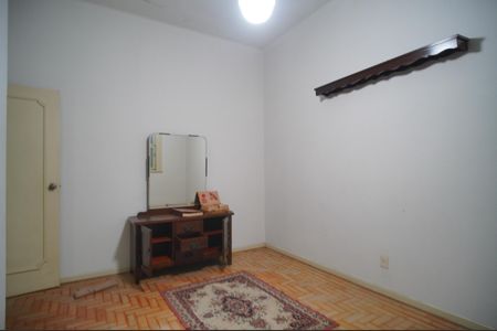 Casa à venda com 380m², 5 quartos e 5 vagasQuarto 4