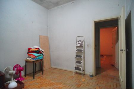 Casa à venda com 380m², 5 quartos e 5 vagasQuarto 2