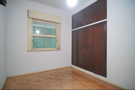 Casa à venda com 380m², 5 quartos e 5 vagasQuarto 4