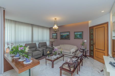 Apartamento à venda com 161m², 4 quartos e 4 vagasSala