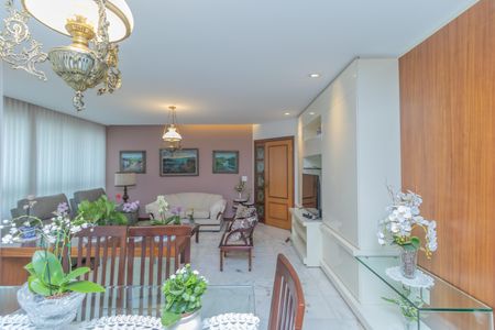 Apartamento à venda com 161m², 4 quartos e 4 vagasSala