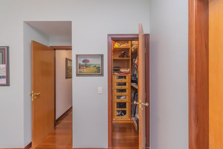 Apartamento à venda com 161m², 4 quartos e 4 vagasSuíte 2