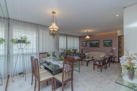 Sala de apartamento à venda com 4 quartos, 161m² em Funcionários, Belo Horizonte