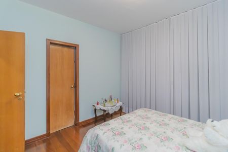 Apartamento à venda com 161m², 4 quartos e 4 vagasSuíte 2