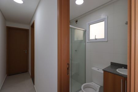Corredor de apartamento para alugar com 2 quartos, 100m² em Vila Assunção, Santo André