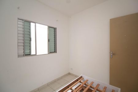 Quarto 1 de casa para alugar com 2 quartos, 65m² em Vila Sao Vicente, São Paulo