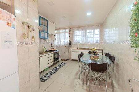 Apartamento à venda com 131m², 2 quartos e sem vaga Apartamento à venda com 131m², 2 quartos e sem vagaCozinha