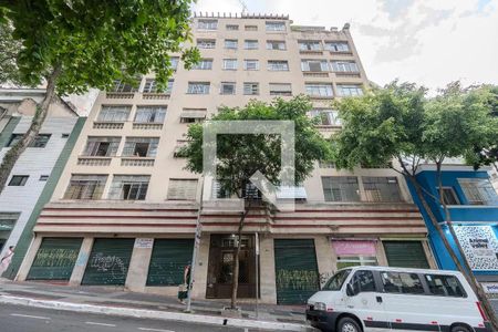 Apartamento à venda com 131m², 2 quartos e sem vaga Apartamento à venda com 131m², 2 quartos e sem vagaFachada