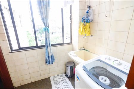 Apartamento à venda com 273m², 4 quartos e 1 vagaÁrea de Serviço