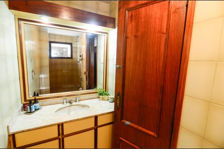 Apartamento à venda com 273m², 4 quartos e 1 vagaBanheiro 1