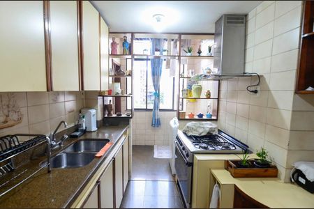 Apartamento à venda com 273m², 4 quartos e 1 vagaCozinha